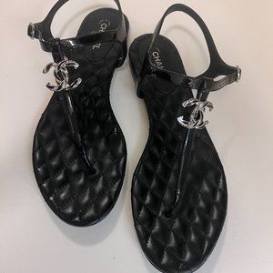 CHANEL CC Logo Quilted Black Matelasse Patent Leather Strap Sandals |Size 40